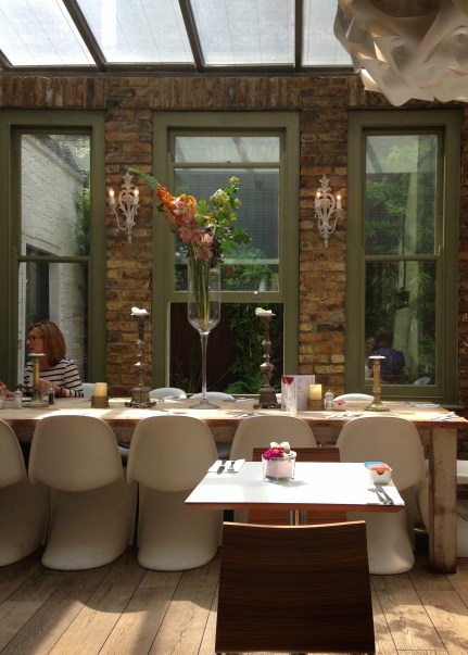 I wanted to enjoy being surrounded by beauty so I took myself out to lunch to a stylish place